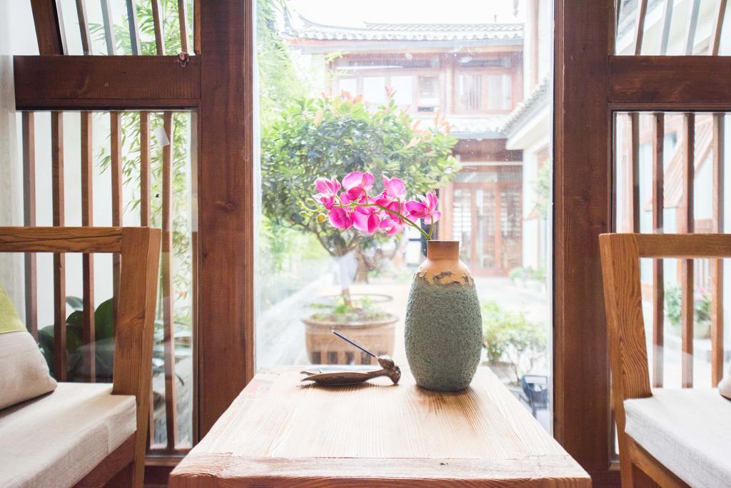 Lijiang Yue Tu Inn Exterior foto